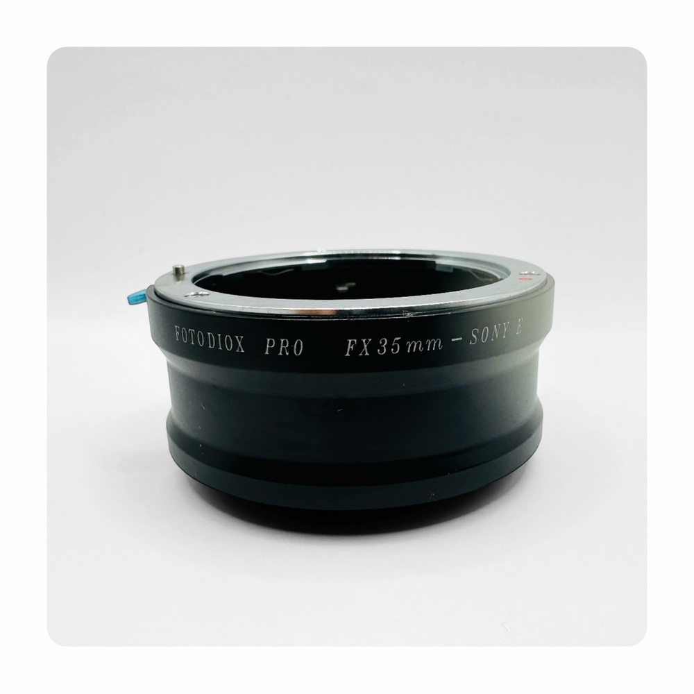 β
NIB Fotodiox Pro Lens Mount Adapter - Black β
- Picture 9 of 17